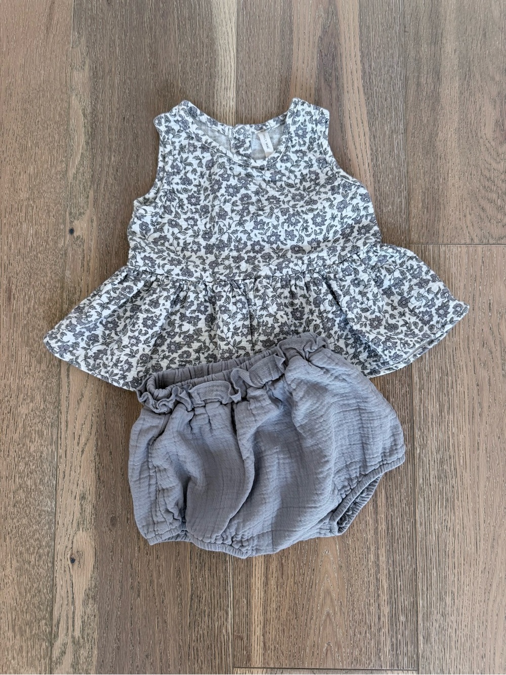 Quincy Mae Sleeveless Peplum Set